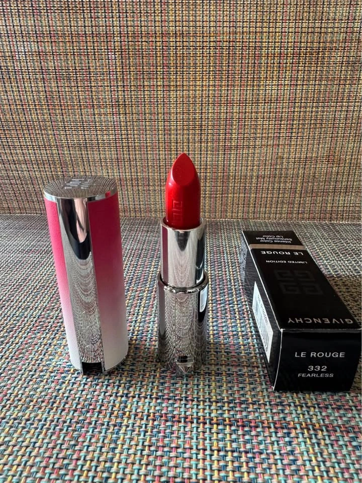 Givenchy Le Rouge Limited Edition Matte Lipstick 332 Fearless - photo 3