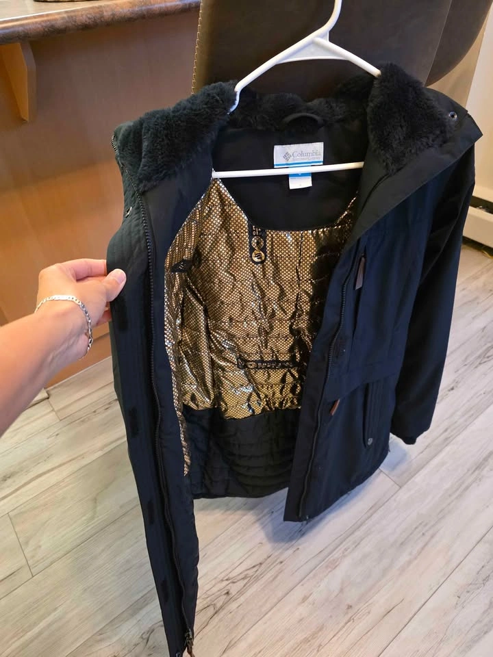 Columbia insulated winter jacket - size S - photo 2