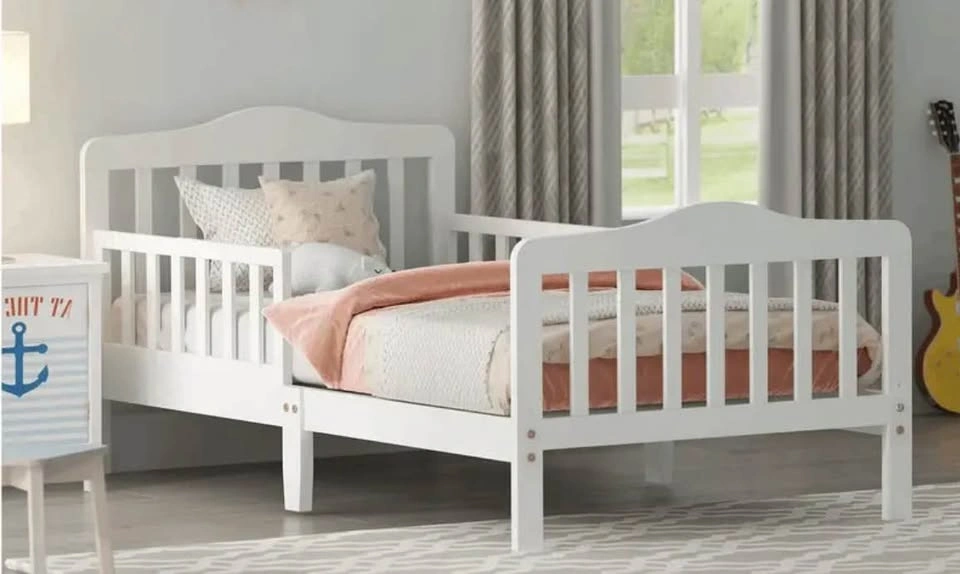 White Wooden Toddler Bed with Mattress - photo 3