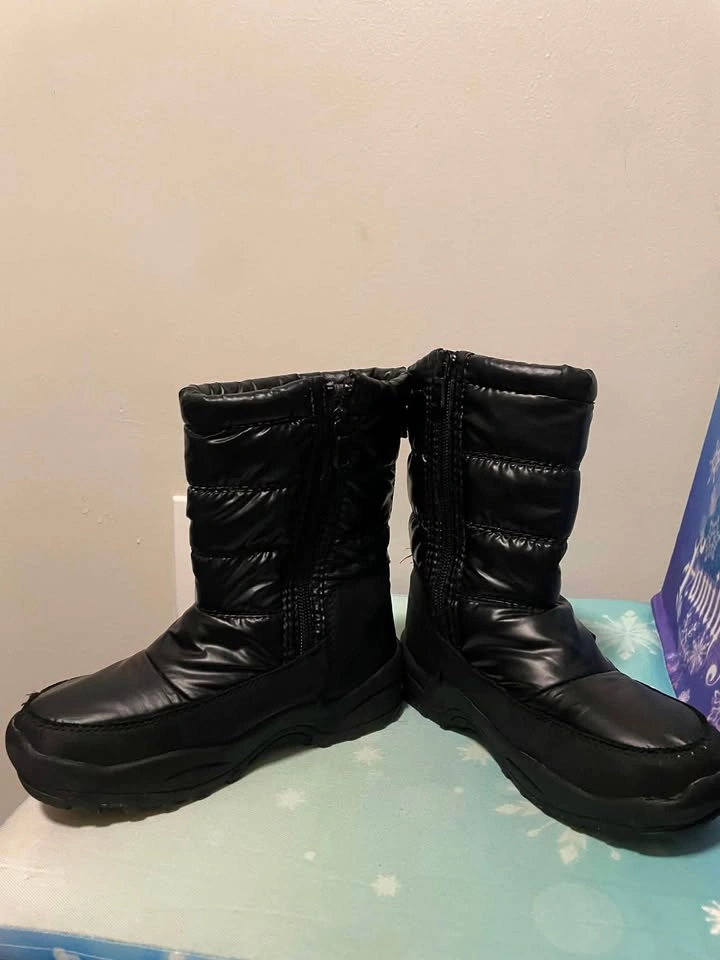 Elements Thinsulate Waterproof Winter Boots Size 13 - photo 3