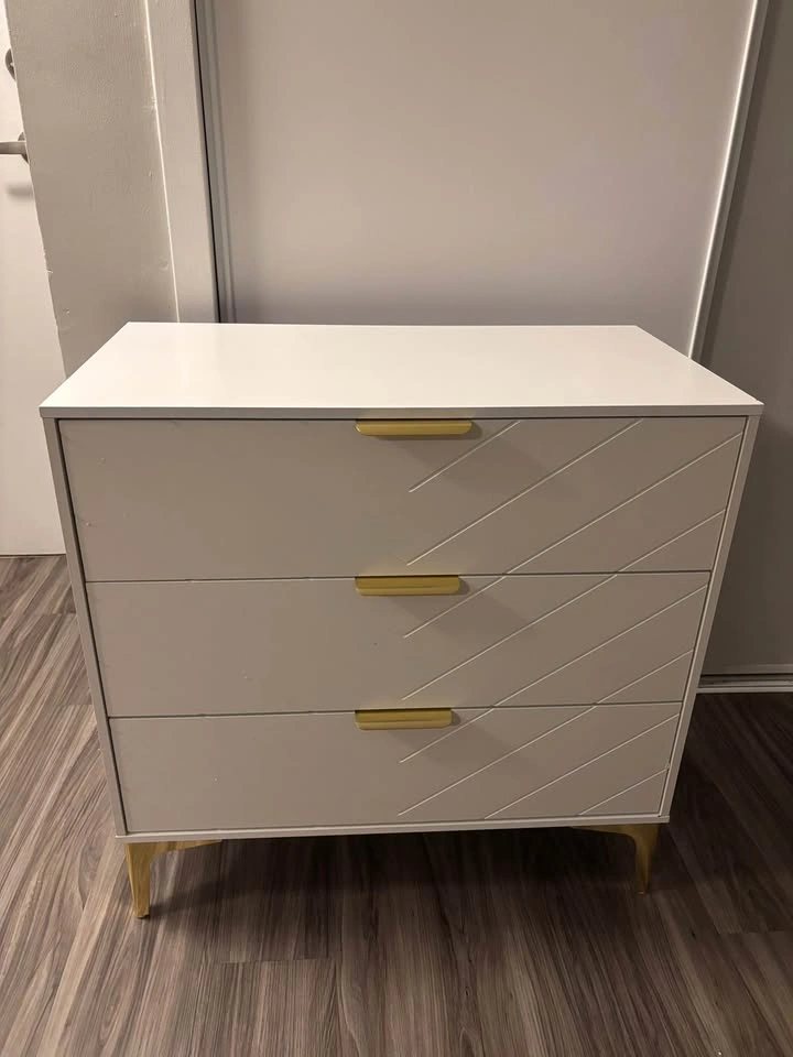Modern White & Gold 3-Drawer Dresser - photo 2