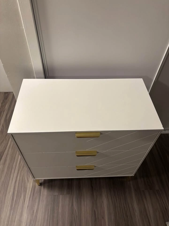 Modern White & Gold 3-Drawer Dresser - photo 3