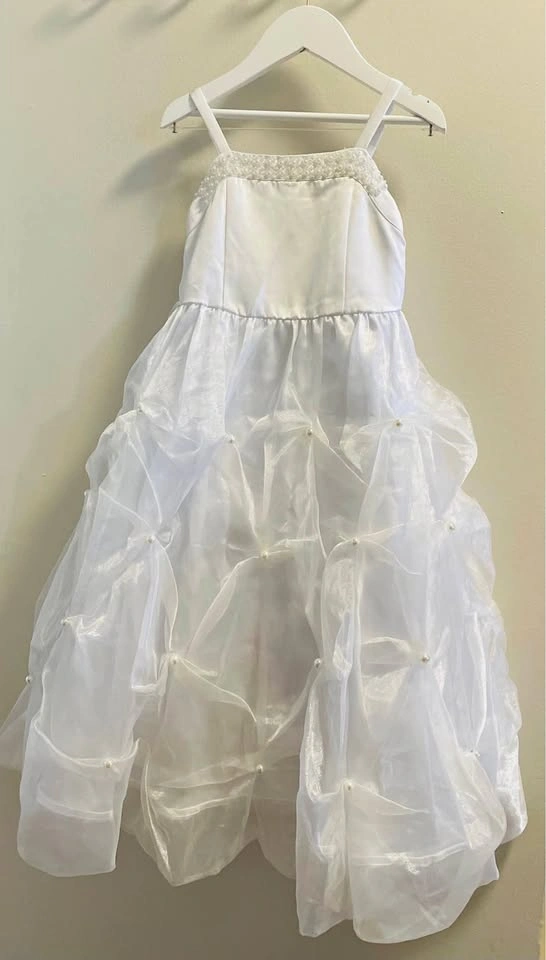 White dress/gown for 6-8 years old girl