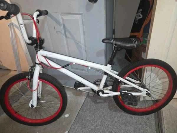 White BMX GT model Bike - photo 3
