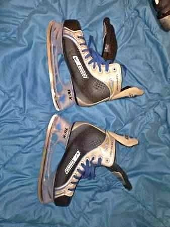 RARE Nike Bauer Energy Hockey Skates model sz 6