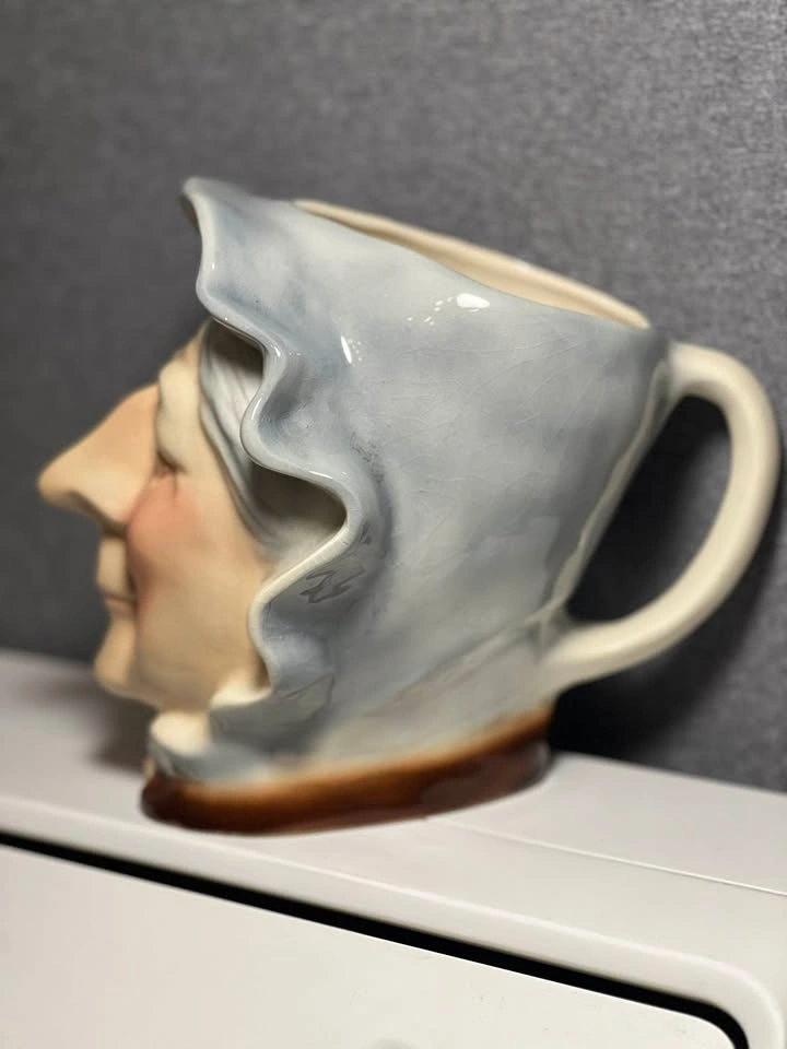 Vintage Kingston Pottery Betsy Trotwood Toby Jug - photo 2