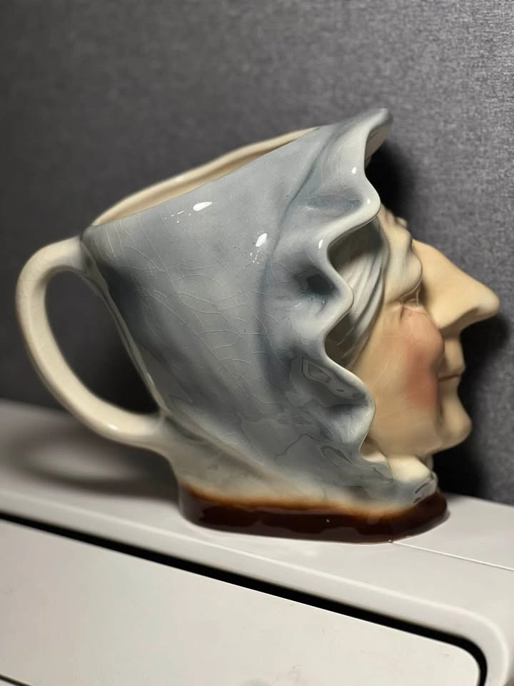 Vintage Kingston Pottery Betsy Trotwood Toby Jug - photo 4