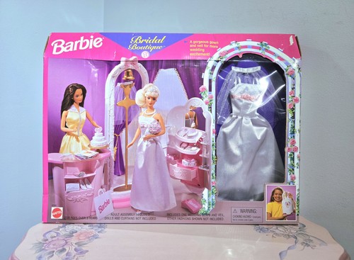 VERY RARE Barbie Bridal Boutique 1998 Gift Set