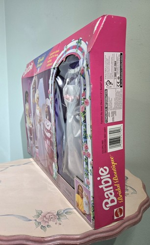 VERY RARE Barbie Bridal Boutique 1998 Gift Set - photo 3