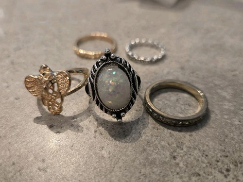 Costume Jewelry Women's Rings Lot of 5 Various sizes - photo 2