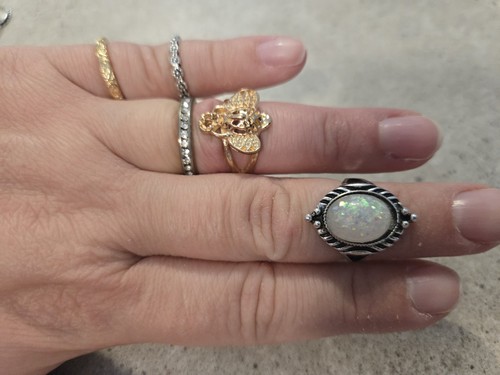 Costume Jewelry Women's Rings Lot of 5 Various sizes - photo 5