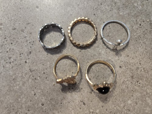 Costume Jewelry Women's Rings Lot of 5 Various sizes - photo 3