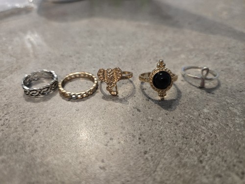 Costume Jewelry Women's Rings Lot of 5 Various sizes - photo 5