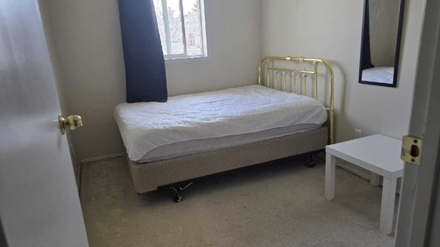 Rooms for rent in Millwoods - photo 4