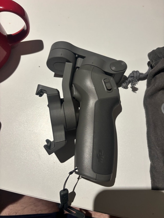 DJI Osmo Mobile 3 Combo – Gimbal + Hard Case - photo 4
