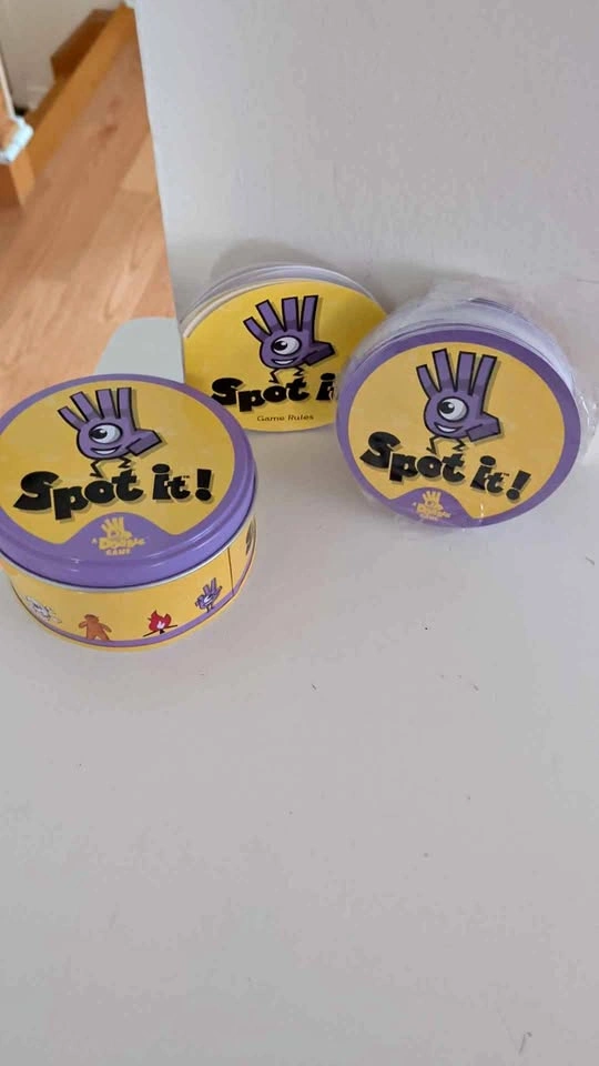 *New/Sealed* Spot It! Card Game