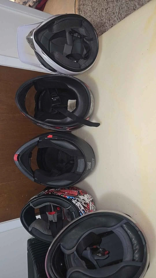 Bike helmets - photo 3