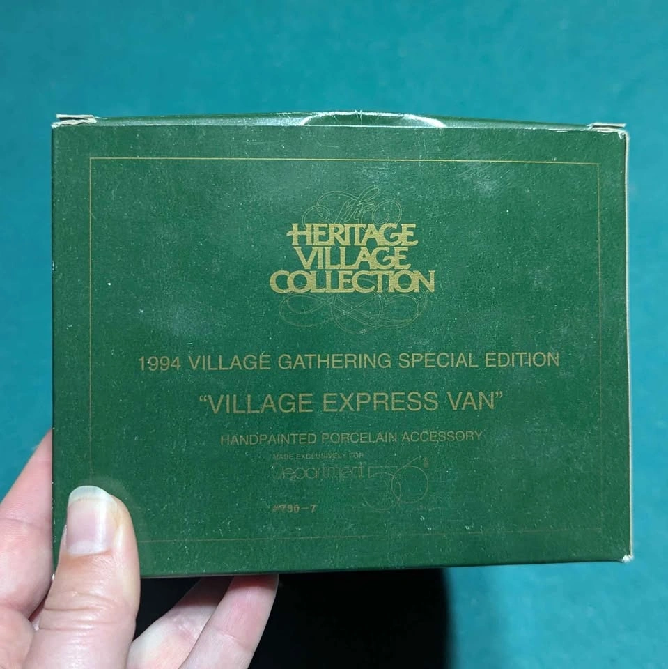 Dept 56 1994 Village Gathering National Club Van (#790-7) - photo 2