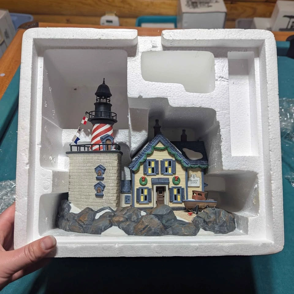 Department 56 - New England Village Series - Trinity Ledge - photo 3