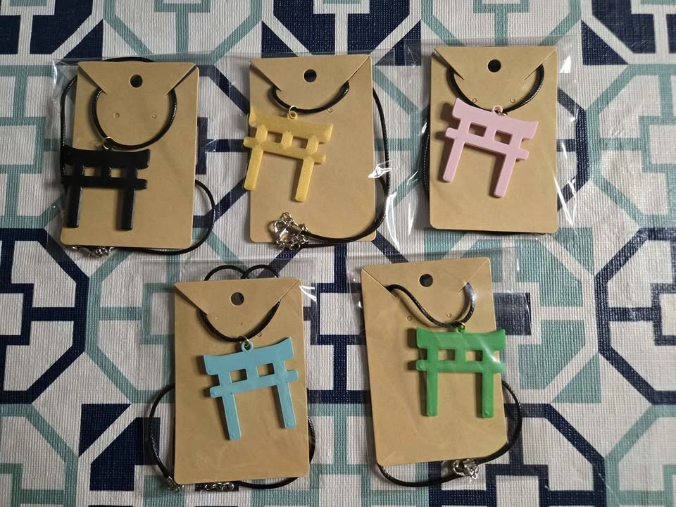 3D Printed Torii Gate Necklace – Black – PLA Pendant - photo 3