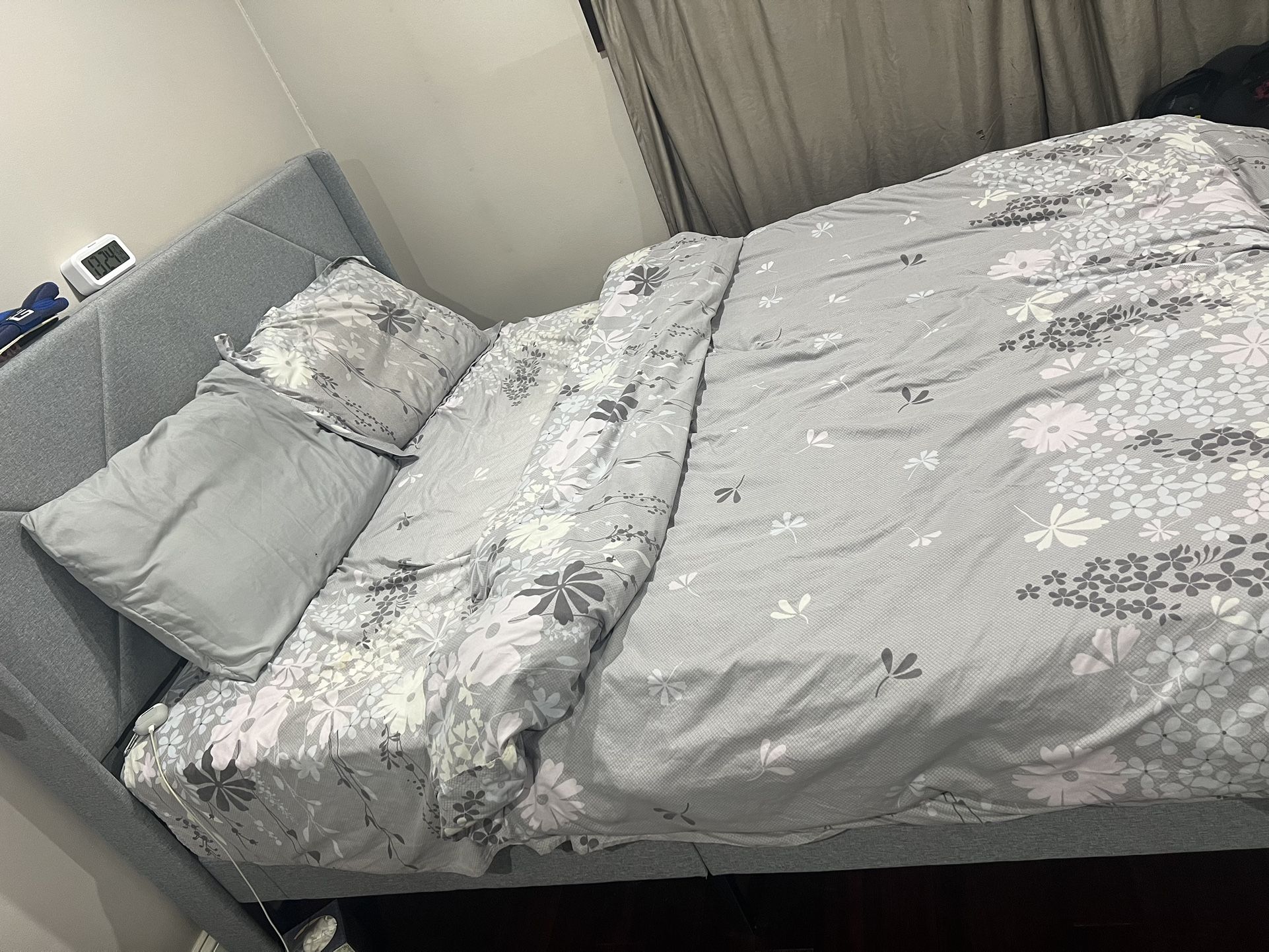 FREE Queen Size Fabric Bed frame Without Mattress - photo 3