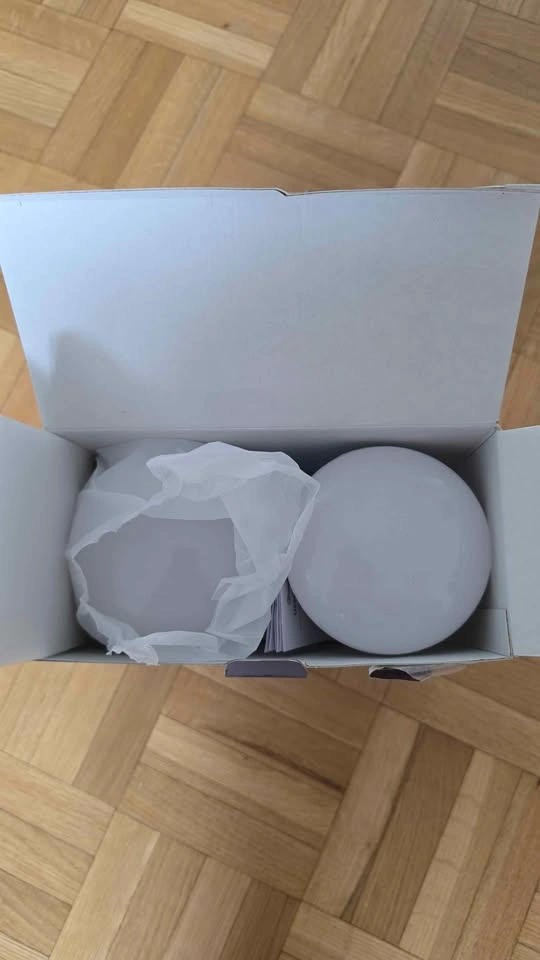 Govee RGBWW Smart LED Bulb - photo 3