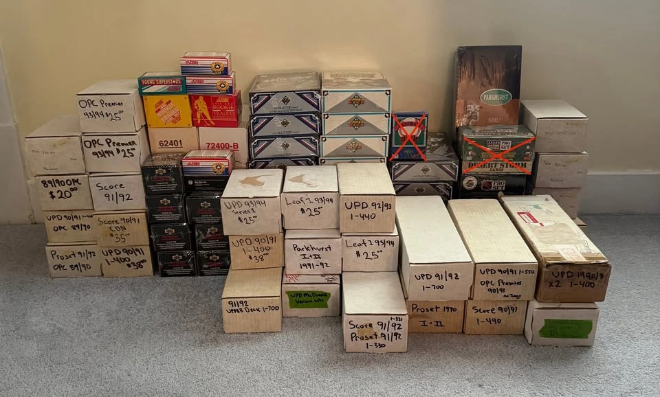 Vintage Hockey Card Collection 1989-1993 (44 Sets, 98 Packs)