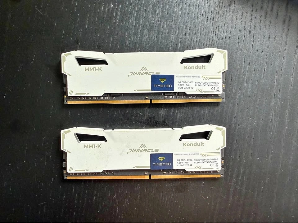 16Gb (8Gbx2) 3600Hz RAM