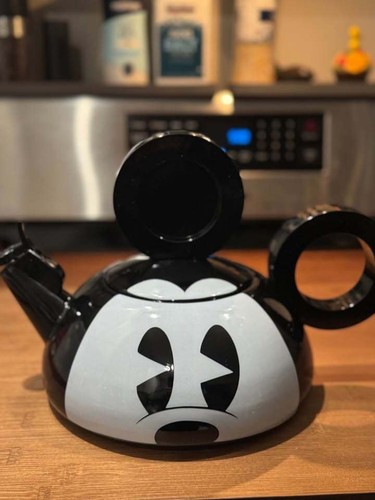 Vintage Disney Copco Mickey Mouse Whistling Tea Kettle 2.75 Qt 1 - photo 3
