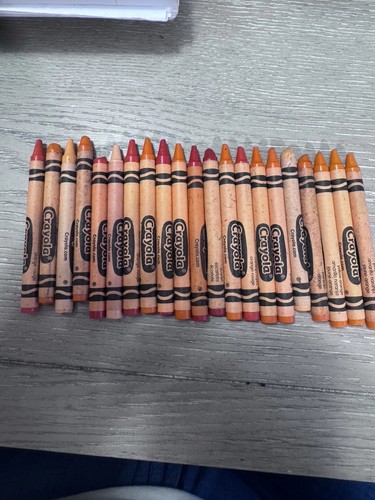 103 Crayola Crayons Large Mixed Lot Assorted Colors - photo 2