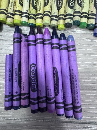 103 Crayola Crayons Large Mixed Lot Assorted Colors - photo 3