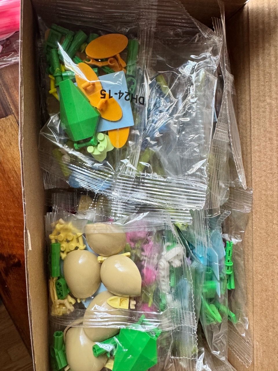 Building Block Set with Multiple Bags of Pieces