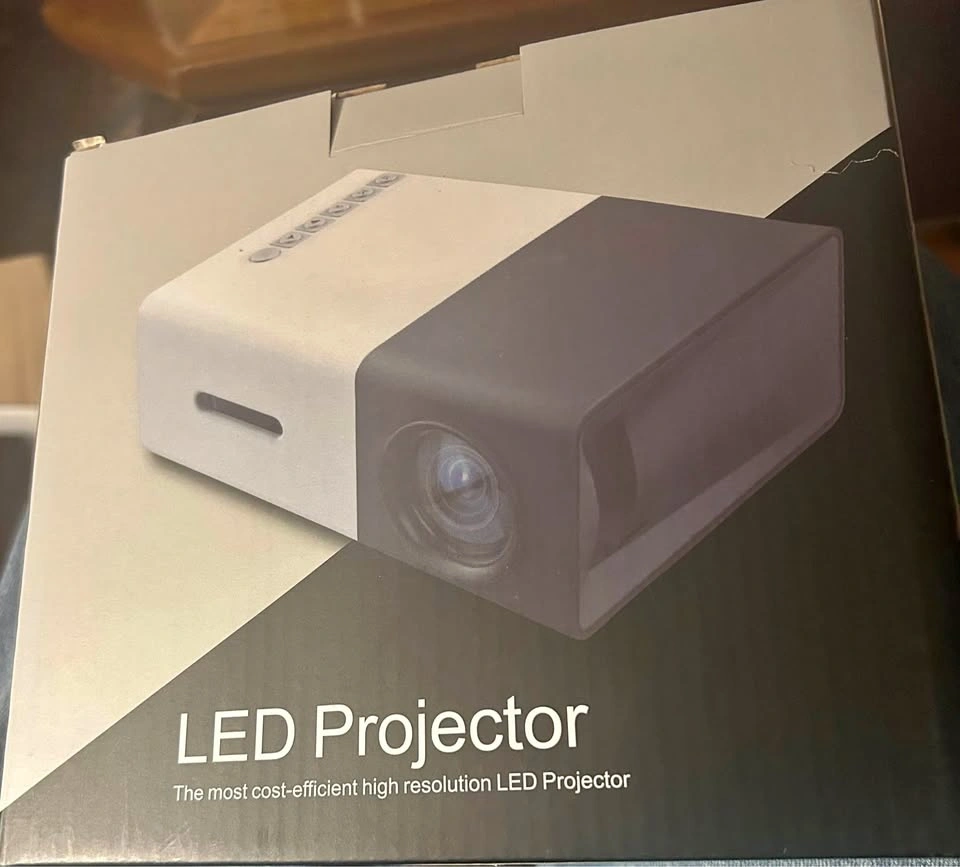 1080P LED Projector, 100" Screen & Projector Stand