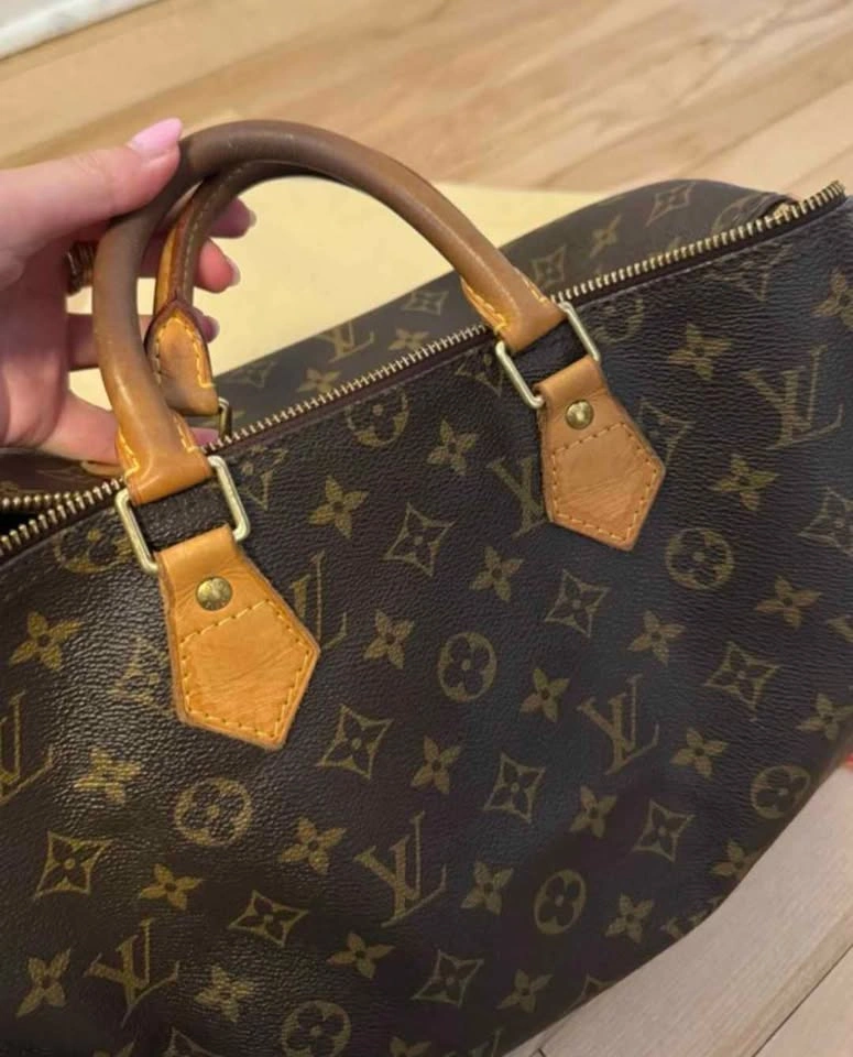 Authentic Louis Vuitton Speedy Bandouliere Monogram 35 - photo 3