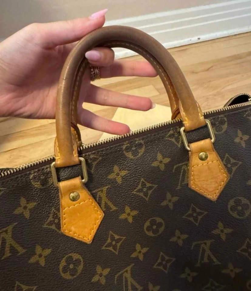Authentic Louis Vuitton Speedy Bandouliere Monogram 35 - photo 4