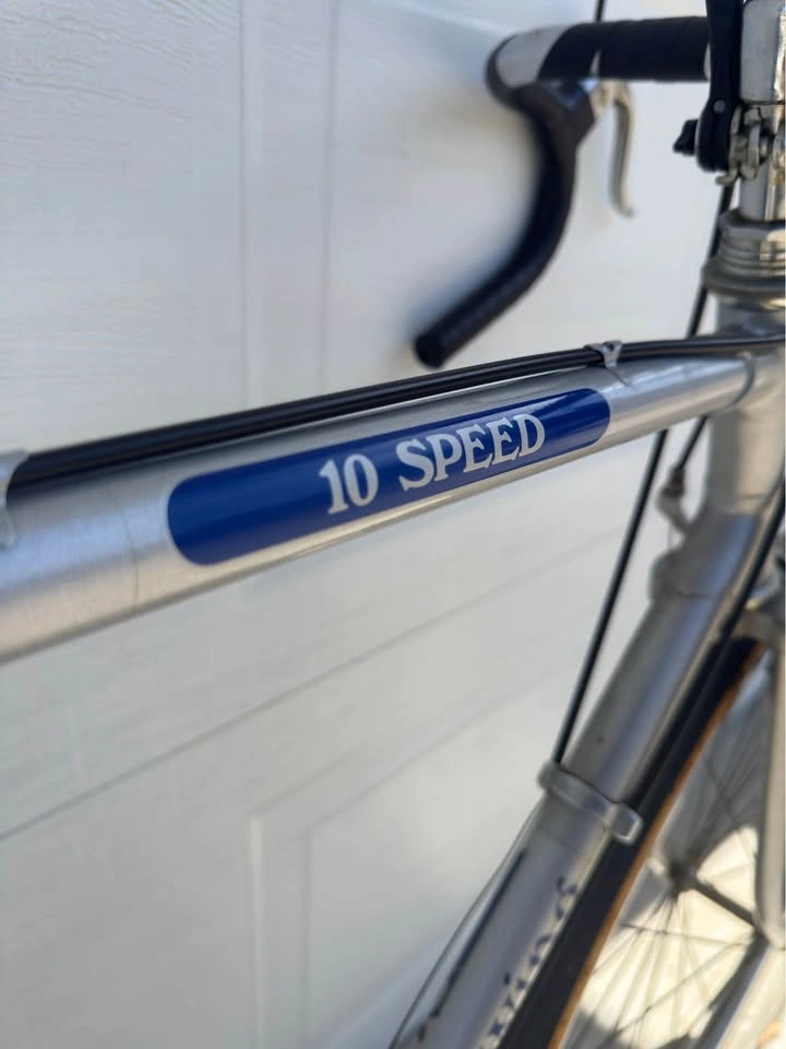 Vintage Fleetwing 10-Speed Road Bike - Classic Steel Frame - photo 5