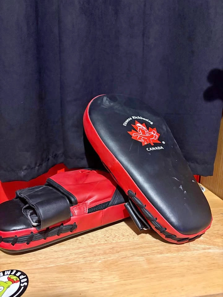 Fitness Kickboxing Canada focus pads