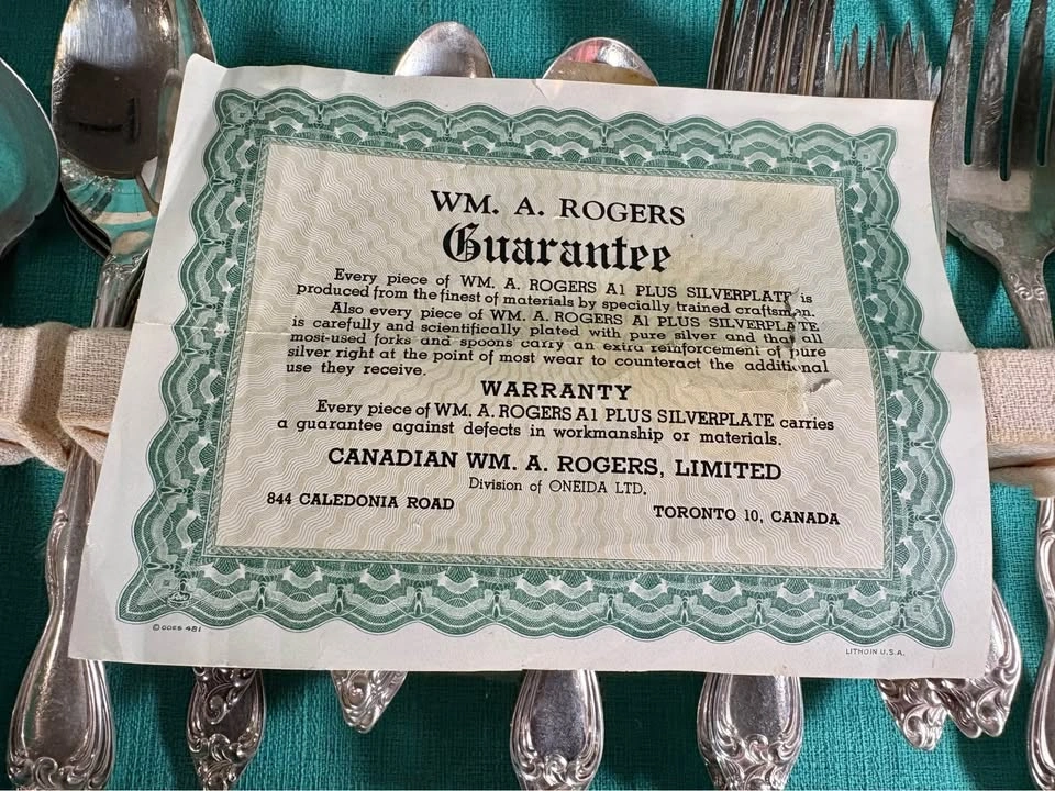 Vintage Wm. A. Rogers Silver-Plated Flatware 8 piece Set - photo 4