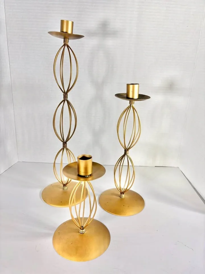 Set of 3 Gold Metal Wire Candlestick Holders