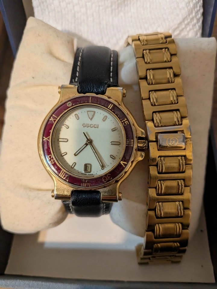 Authentic Vintage Gucci 9800M Watch (w/ Original Gold Bracelet I - photo 2