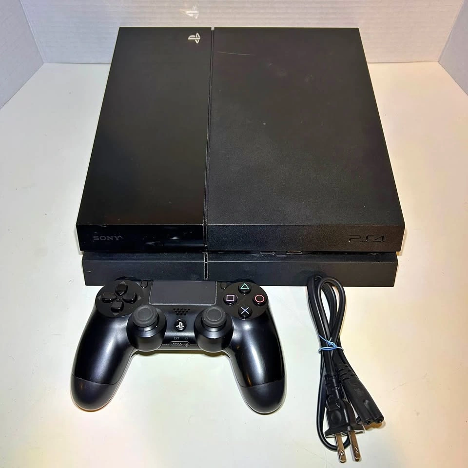 Jailbreakable PS4 500GB - Firmware 8.52, Cleaned & Repasted