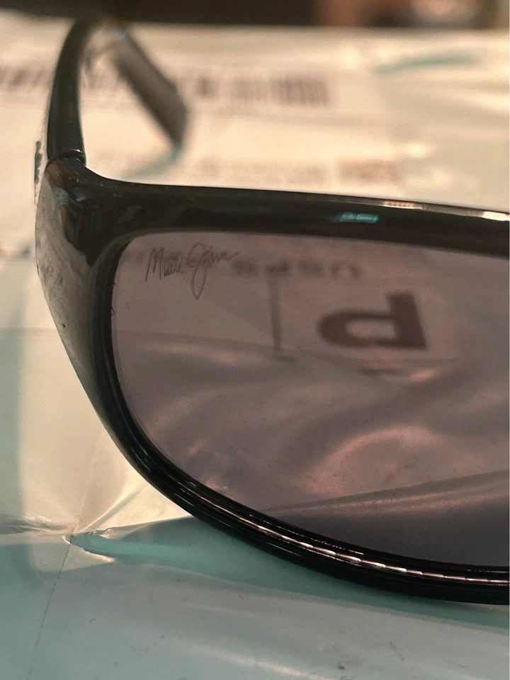 Authentic Maui Jim’s Unisex Polarized Sun Glasses Model # MJ-123 - photo 3