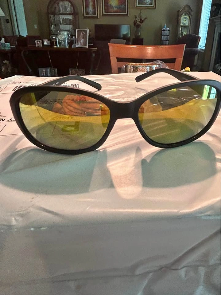 Authentic Maui Jim Polarized Sun Glasses Model # MJ433N-35UTD