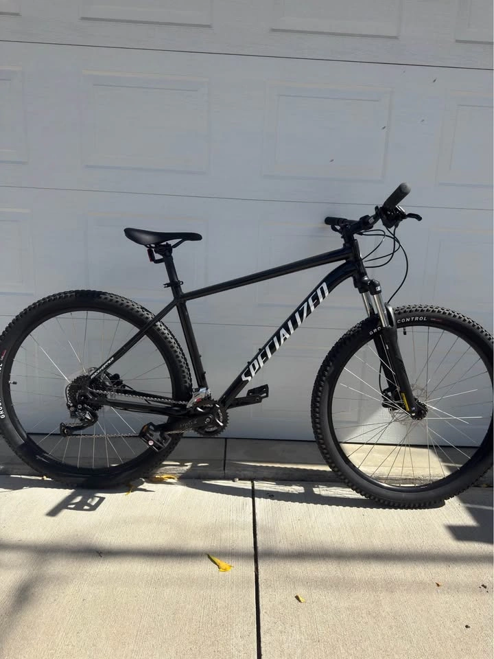 Specialized Rockhopper Mountain Bike - Mint Condition XL - photo 2