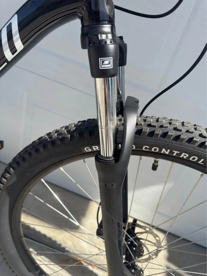 Specialized Rockhopper Mountain Bike - Mint Condition XL - photo 4