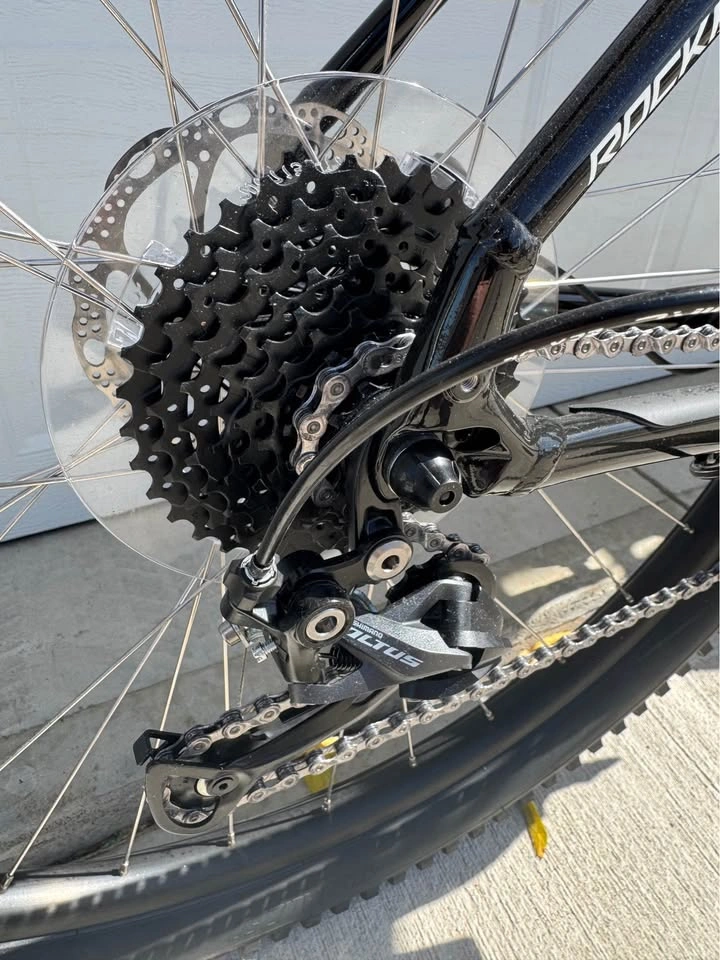 Specialized Rockhopper Mountain Bike - Mint Condition XL - photo 5