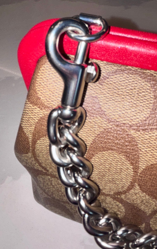 COACH Nora Kisslock {LIKE NEW} - photo 3