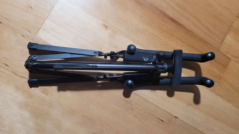 Foldable Portable Guitar Stand for Acoustic / Classical Guitar - photo 2