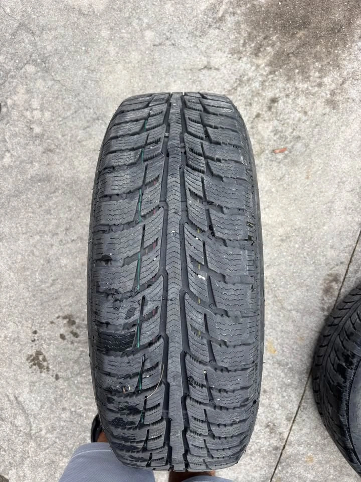 Winter tyre- RAV4 2025/Used only once, last winter - photo 2
