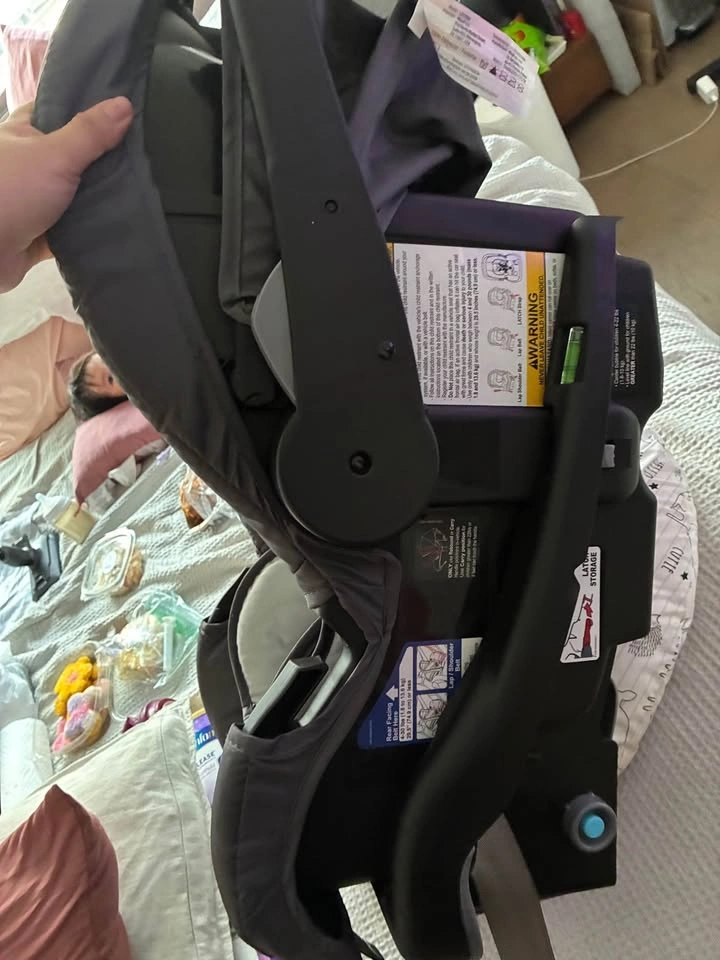 Baby Trend Infant Car Seat - photo 3